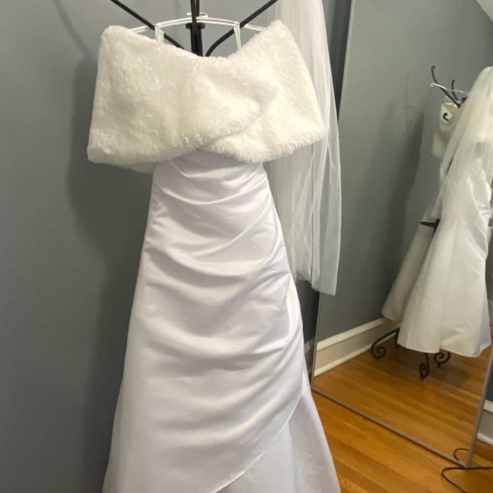 David’s bridal wedding dress